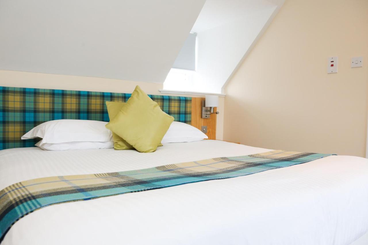 Clubhouse B& B Hotel Nairn Exterior photo